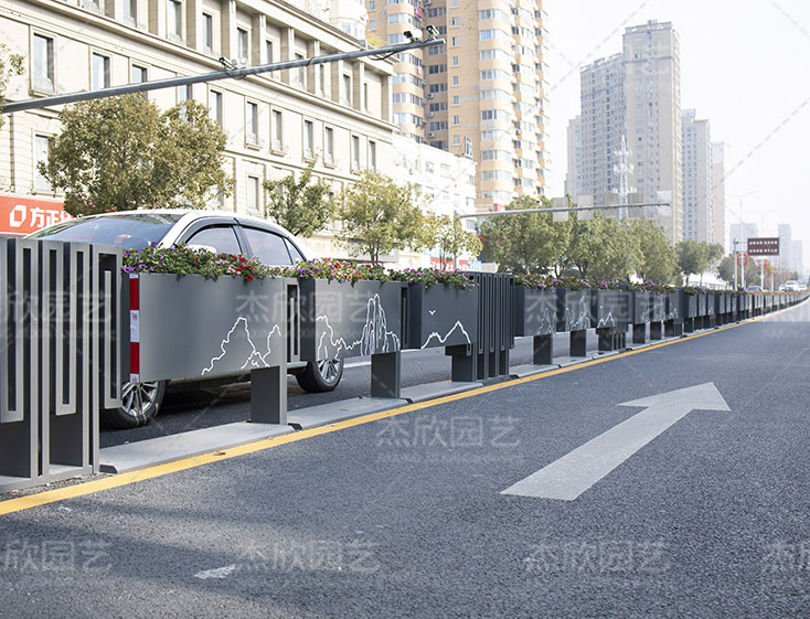 道路隔離花箱未來(lái)之城花箱溫州案例