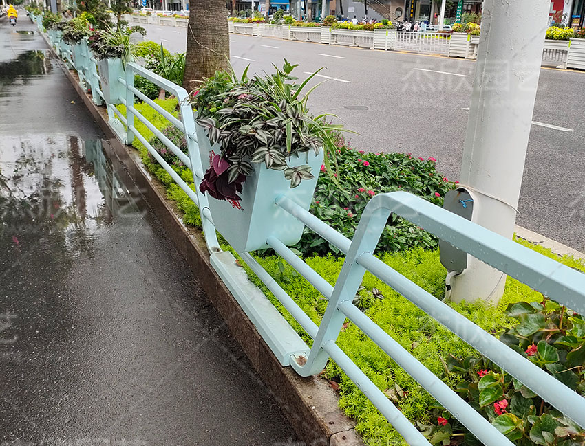 道路中央花箱江西上饒花箱案例